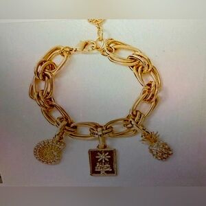 Lilly Pulitzer,NWT, charm bracelet, gold, rhinestone, shell/pineapple/Palm beach